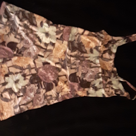 Romper - Picture 2 of 2